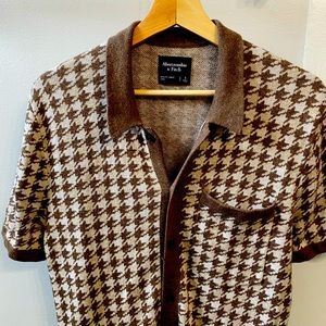 Abercrombie Men's
Houndstooth Button-Through Sweater Polo S